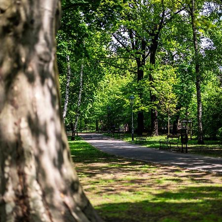 크라쿠프 Mediolan Parking Gratis Moxy Te&Am Cracow 아파트 외부 사진